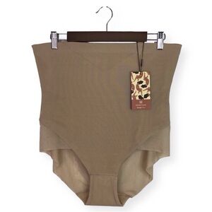 NWT HONEYLOVE SuperPower Brief in Sand Size 1X.